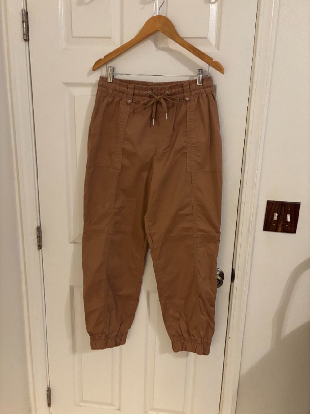 Bagatelle Joggers 8